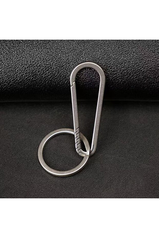 Style 1 1PCS Multifunctional Titanium Alloy Metal Keychain Quick Release Carabiner Buckle Car Acces