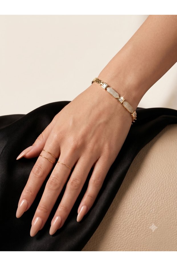 Luxury Gold Premium Stone Detailed Steel Bracelet – Anti-Tarnish and Anti-Rust Waterproof Women's Bracelet