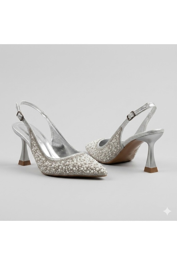 (Wiesse) Closed Toe Pearl Detailed Heeled Women's Shoes Silver