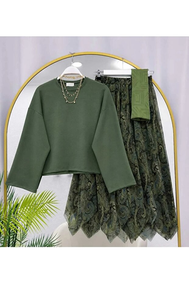 Women's Skirt with Ethnic Pattern Detail and Blouse Set (Excluding Shawl)