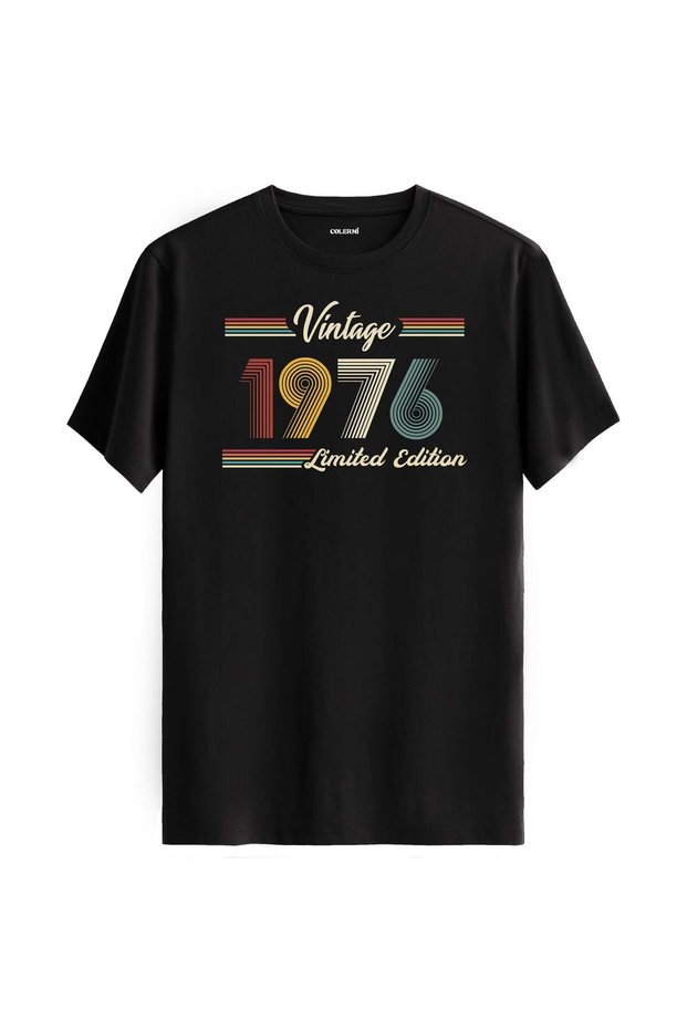 1976 Classic Vintage T-Shirt