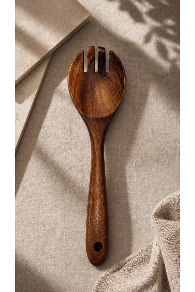 Acacia kitchenware