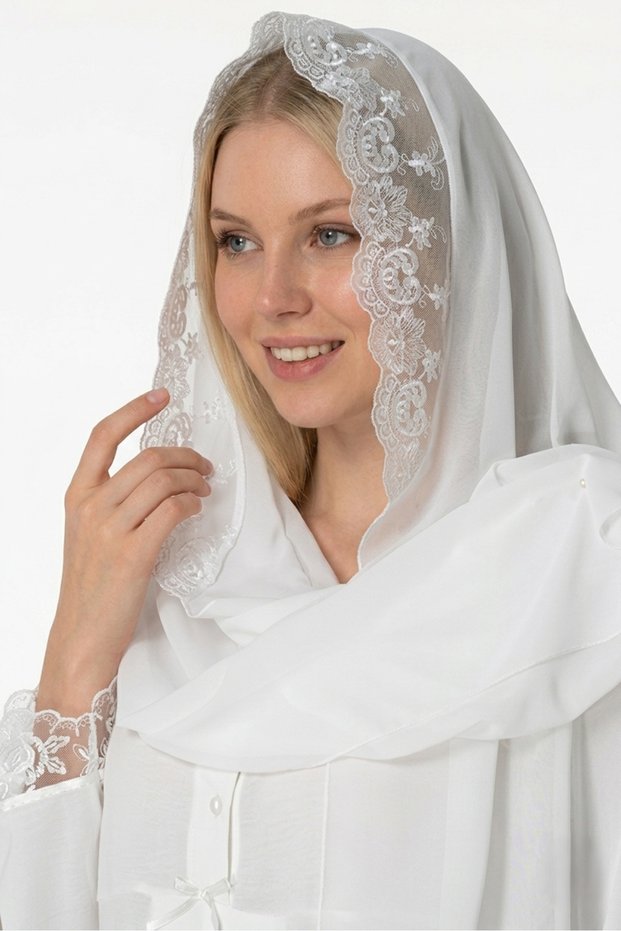 Women's Ecru Lace Detailed Chiffon Maternity Shawl