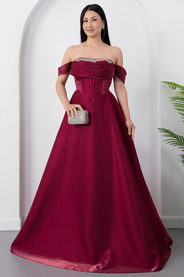 Strpalez Collar Satin Dress with Stones on the Chest Etk1208