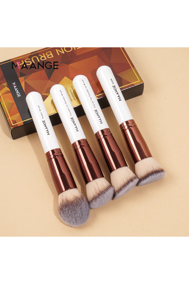 White MAANGE 4Pcs Makeup Brushes with Case Foundation Concealer Powder Makeup Brush Soft Dense Brist