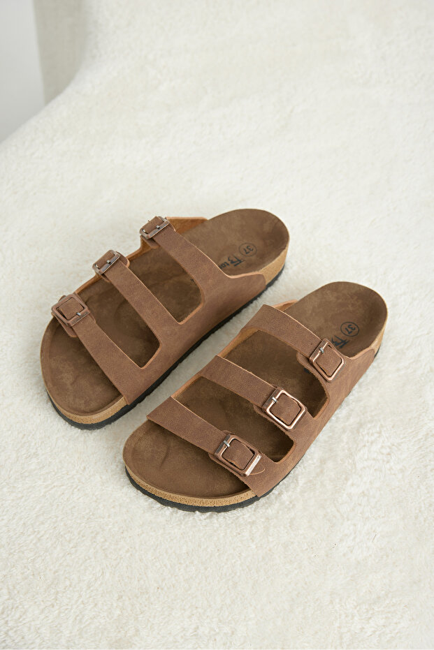 Women's Tan Comfortable Fit 3 Buckle Strap Slippers