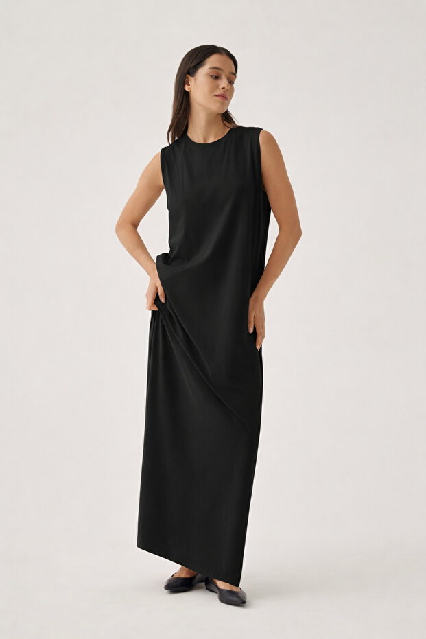 Zero Sleeve Undergarment Dress Black