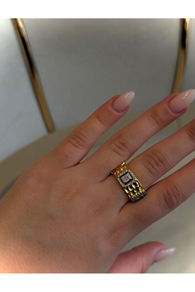 Baguette Chain Patterned Ring