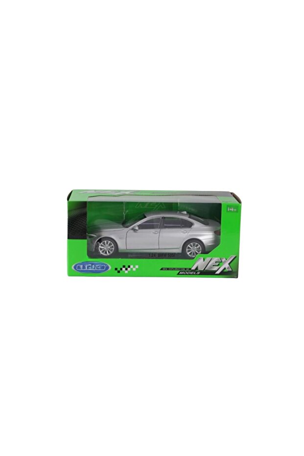 22026 Metal Vehicle 535I 12