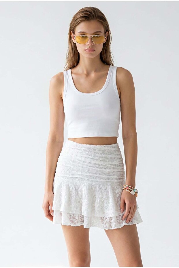 2138 Women's Lace Patterned Shorts Lined High Waist Mini Skirt White