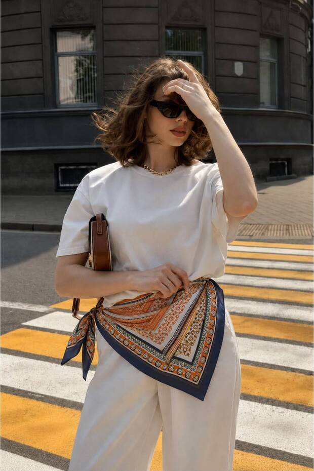 Women's Patterned Scarf / Waist Accessory (70X70)