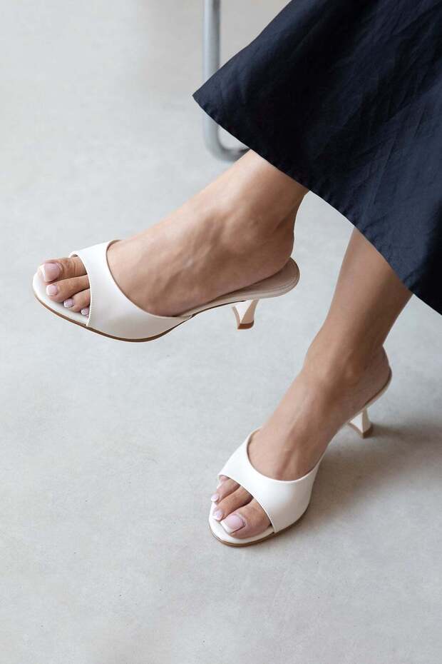 Best Women's Heeled Leather Sandals Beige