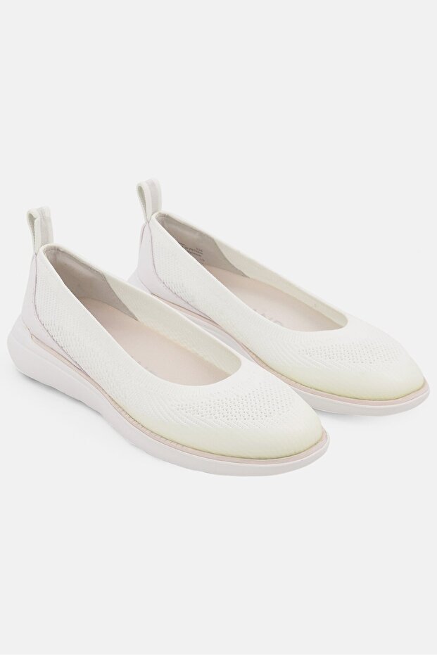 Women Zerogrand Glbl Slip On Flats, Off White