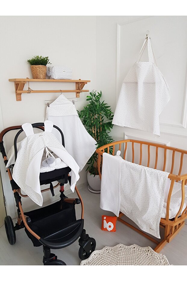 Dot Patterned 5-Piece Baby Blanket Stroller Cover Bottom Opening Set Baby Towel Breastfeeding Bib Care Bag