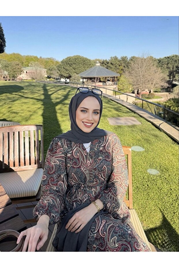 Lamara dress