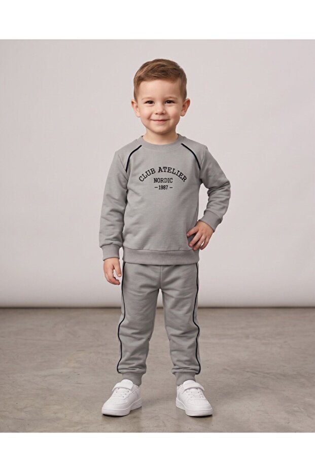 Boy's Embroidered Seasonal 2-Strap Compact Tracksuit Set for Ages 2-3-4-5-6-7-8-9-10