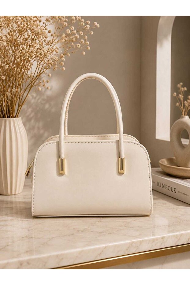 Stylish and Modern Leather Handbag | Ideal for Daily Use