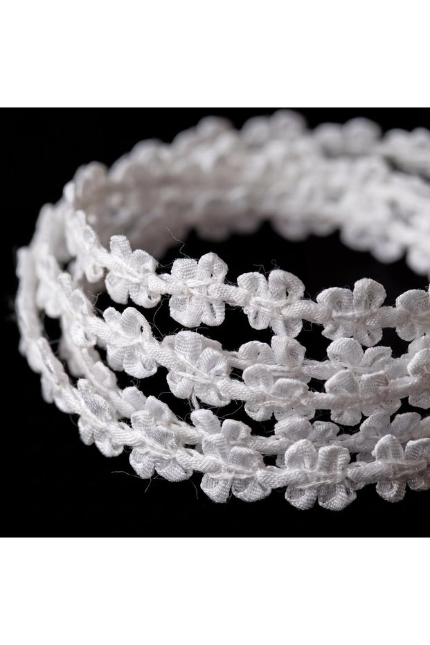 White Lace Knitted Patterned Flat Shoelaces Compatible with Sports Sneakers