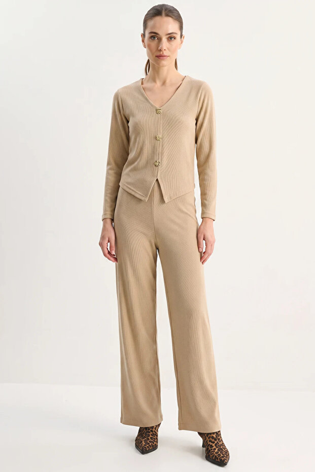 Women's V-Neck Button Accessory Thessaloniki Beige Top and Bottom Set