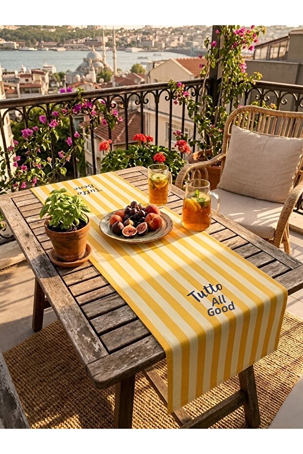 مفرش طاولة مخطط مكتوب عليه Tutto Bene - 45x145 سم - مفرش طاولة مزخرف مخطط
