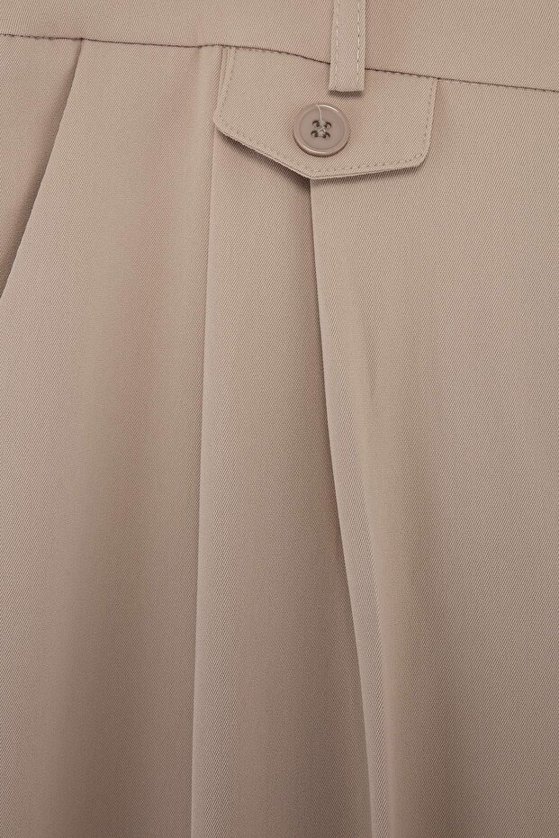 Bej Özel Koleksiyon Dökümlü Wide Leg/Geniş Paça Büyük Beden Kumaş Pantolon TBBSS26AR00062 - 5