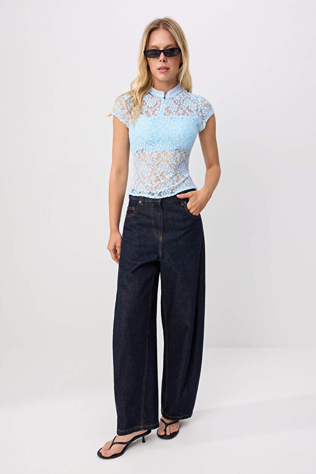Bebe Mavisi Fitted/Vücuda Oturan Dik Yaka Fermuar Detaylı Dantel Örme Bluz TWOSS26BZ01023 - 2