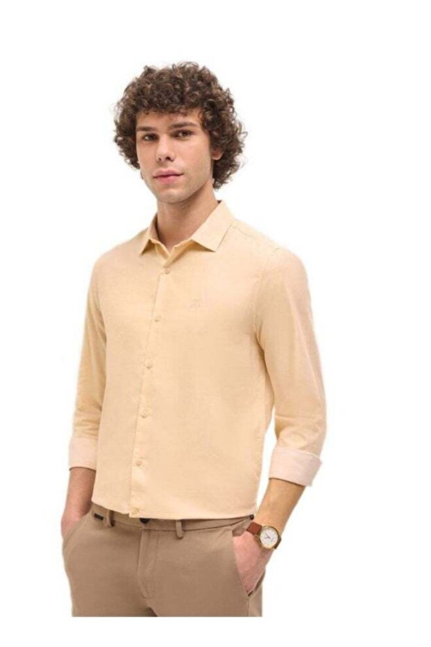 Men's Beige Solid Tailored Fit Formal Shirt for Every Occasion