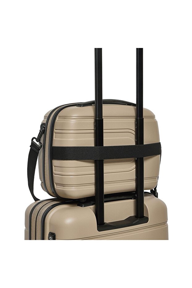 Essentials 11 Beautycase 34 cm - 4