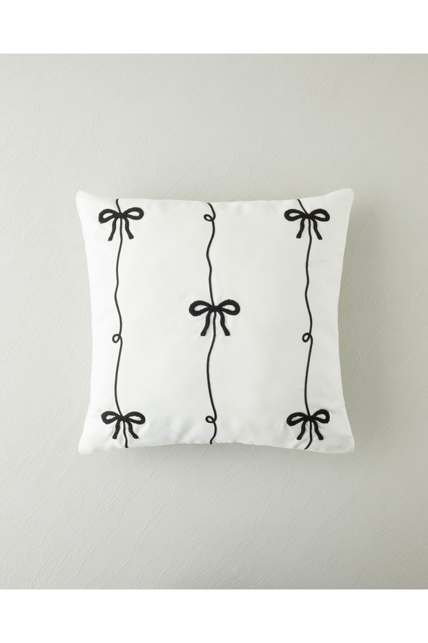 Ribbon Filled Cushion 45X45 cm Black - White