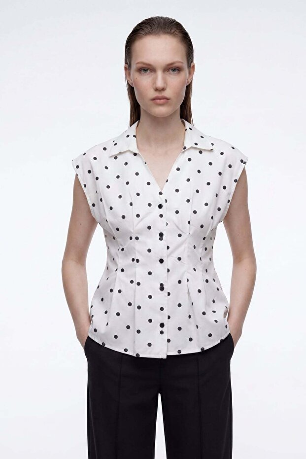 Polka Dot Sleeveless Buttoned Women's Shirt