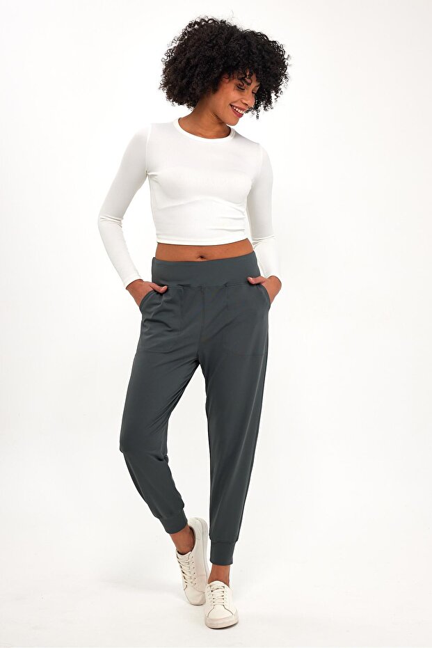 Elastic Waist Tights with Side Pockets (B23-00165)