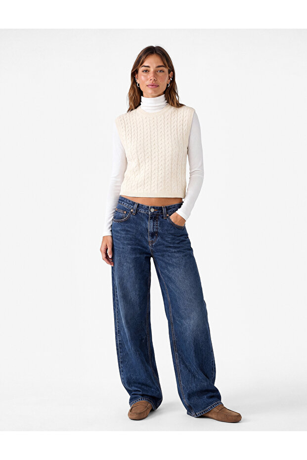 Sleeveless Crew Neck Hair Knit Crop Sweater