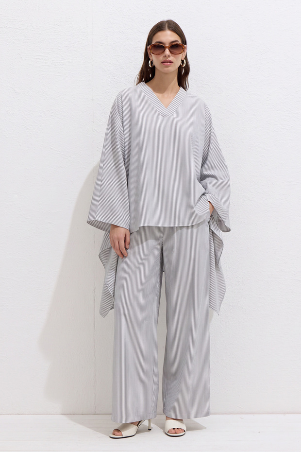 Asymmetrical Cut Striped Suit Y0164 - Gray