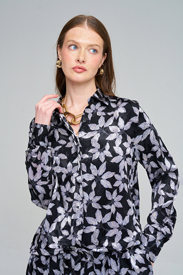 Women's Leaf Patterned Shirt with Tie Detail at the Waist