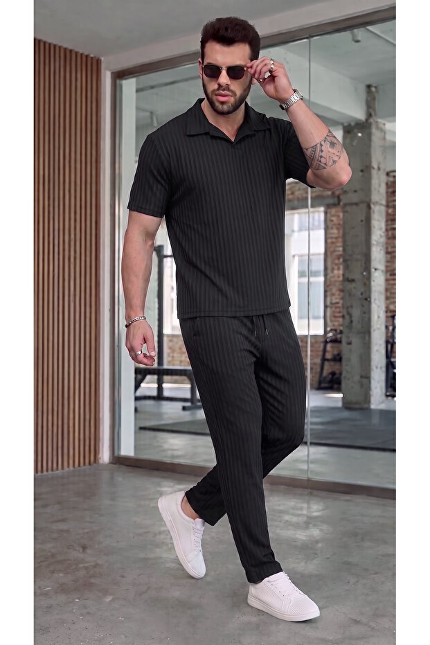 Ribbed Textured T-Shirt and Pants Set 2-Piece Full Fit