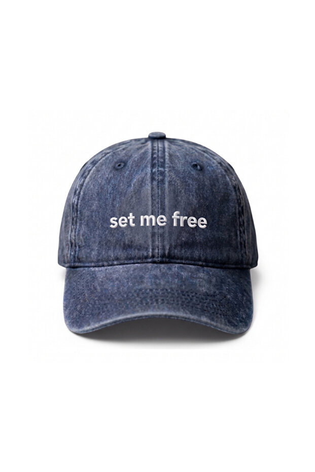 ''Set Me Free'' Embroidered Washed Cap /''Set Me Free'' Embroidered Washed Baseball Cap