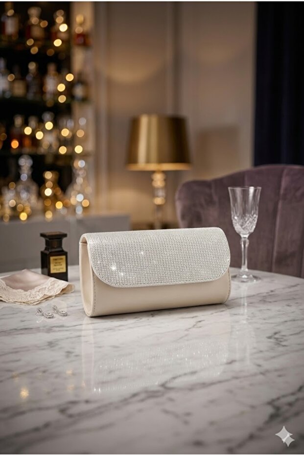 White Evening Dress Bag with Stone Detail, Stylish for Night, Wedding, Marriage, Graduation, Handbag with Magnet Closure, Chain Strap