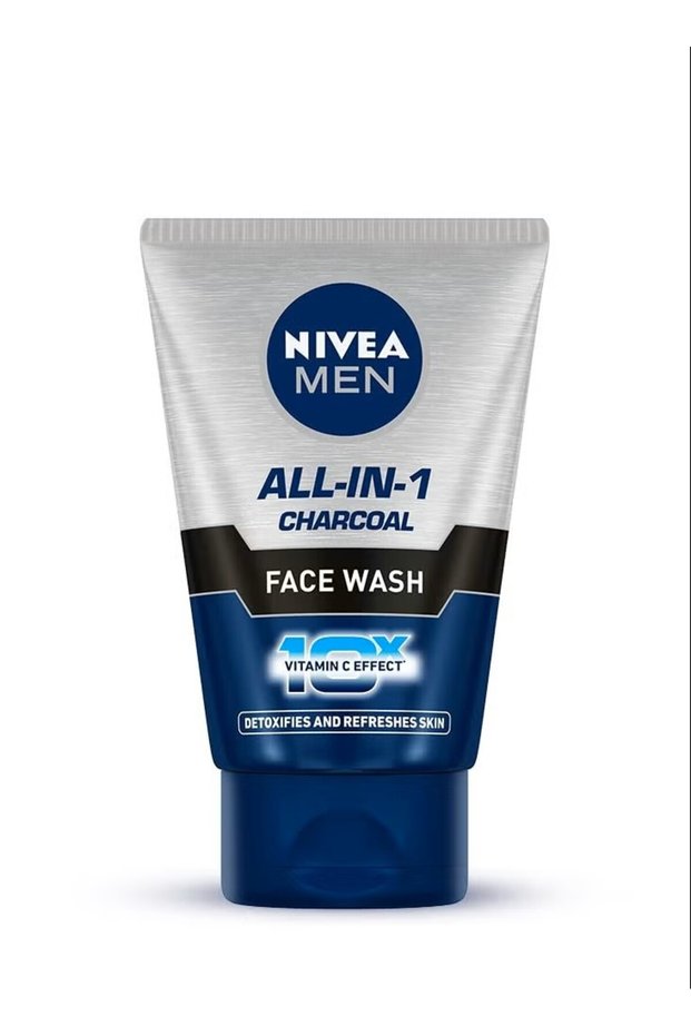 ALL-IN-1 CHARCOAL FACE WASH 10x VITAMIN EFFECT DETOXIFIES AND REFRESHES SKIN 100GM
