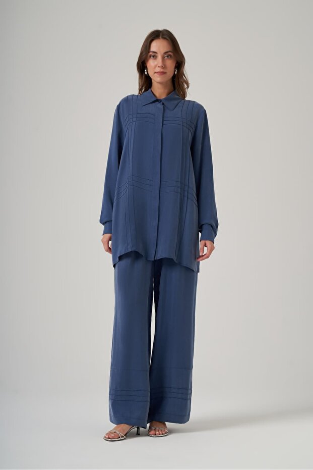 1040 Detailed Silk Cupra Suit with Pile Detail Blue