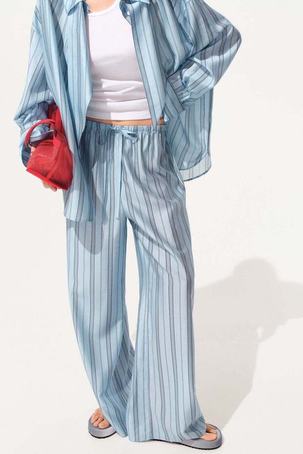 Wide drawstring trousers