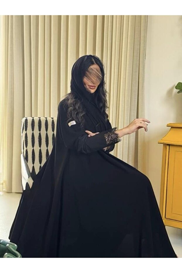 عبايه سعاد بتصميم راقٍ يجمع بين الفخامة والأنوثة - 4