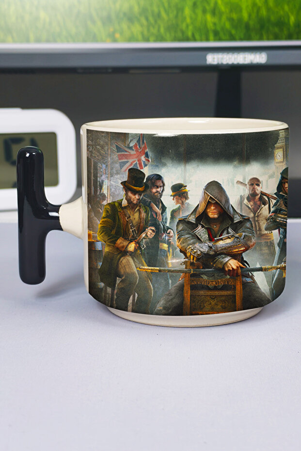 كوب سيراميك فاخر مطبوع عليه Assasin's Creed (قطعة واحدة) بمقبض أسود خاص على شكل حرف T V3T