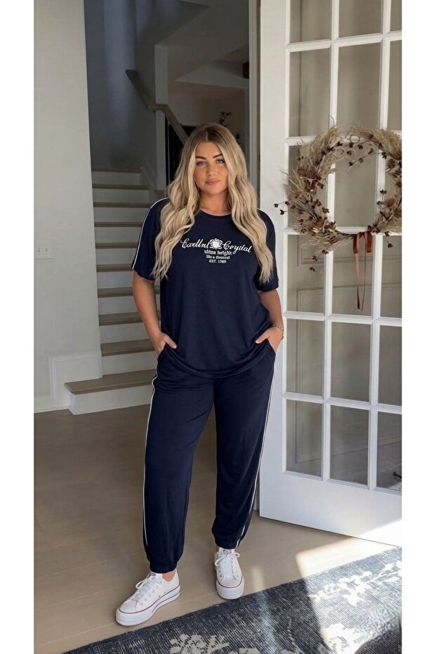 Women's Plus Size Short Sleeve Embossed Printed Side Stripe Tracksuit Set 8269-26