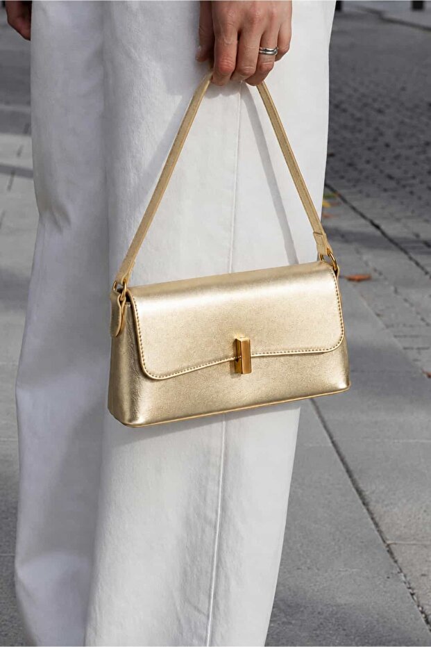Estrella Gold Mini Baguette Shoulder Bag