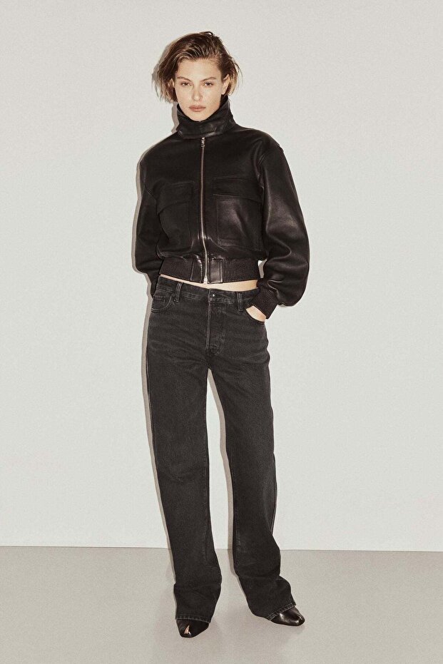Straight-leg jeans