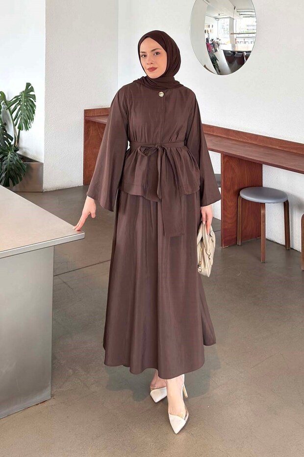 Lacing Detailed Skirt Suit in Bitter Brown