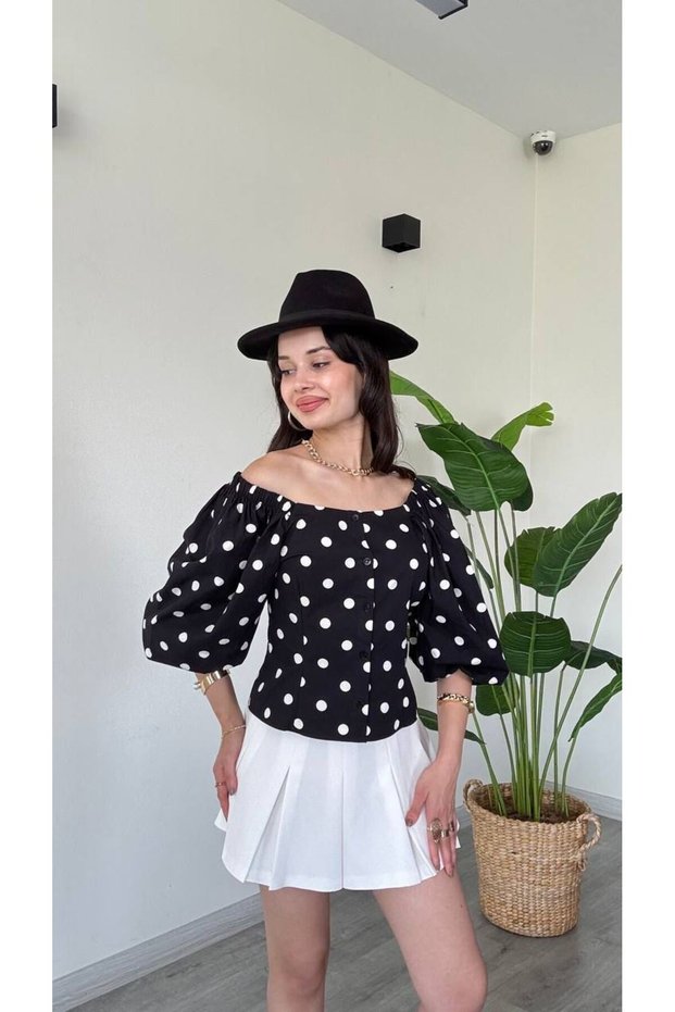 Women's Polka Dot Balloon Sleeve Boat Neck Buttoned Very Stylish Shirt Blouse