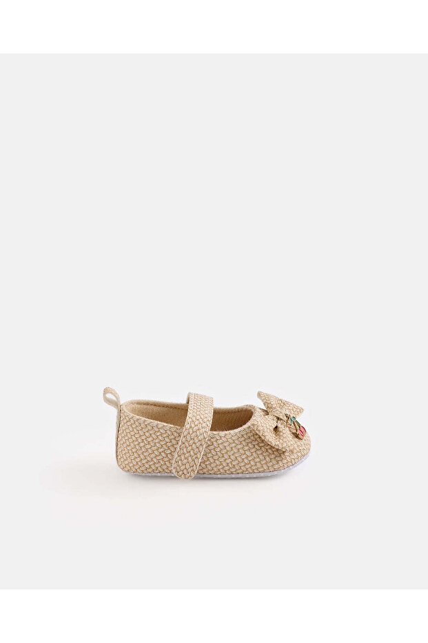 Baby Girls Beige Bow Charm Pram Shoes