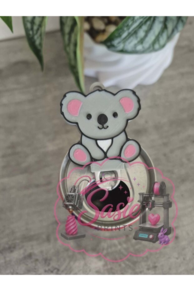 فتاحة علب المشروبات وسلسلة مفاتيح لحماية الأظافر