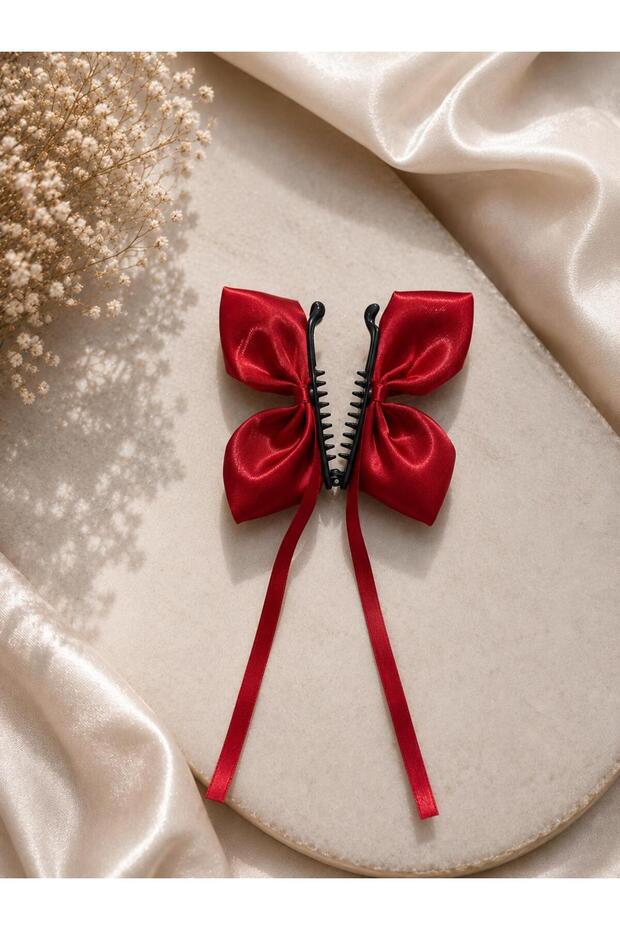 Ribbon Detail, Butterfly-Looking Banana Buckle